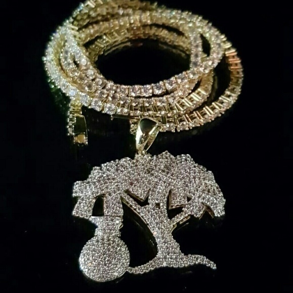 Other - BRAND NEW ICED OUT DIAMOND SIMULATED CHAIN